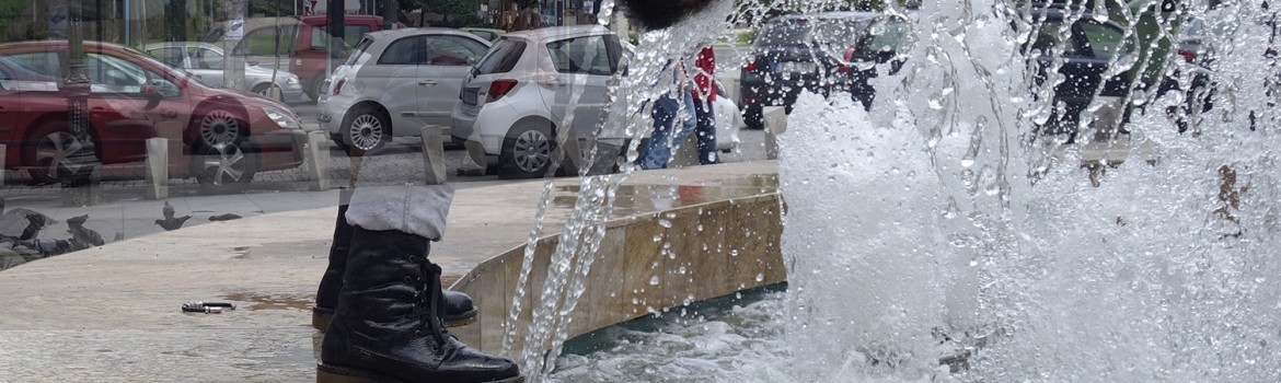 Expozitie Visible X Invisible