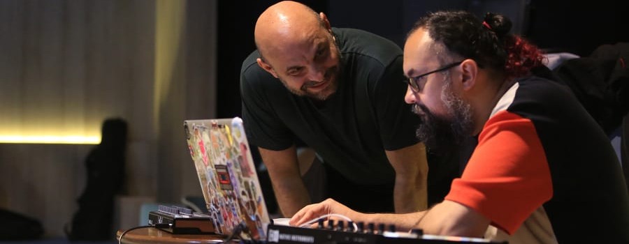 Florin-Fieroiu-_i-Vlaicu-Golceaîn-timpul-atelierului-de-casting-pentru-URBAN-GIF-SHOW_-FOTO-Catalina-Filip