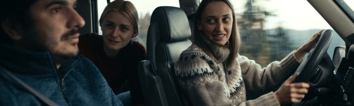 002 Întregalde - Alex Bogdan, Maria Popistașu, Ilona Brezoianu