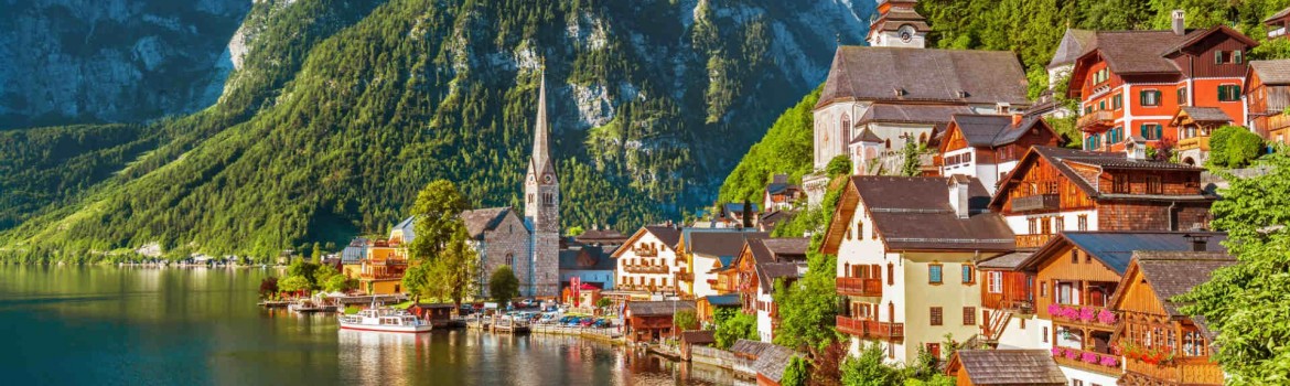 hallstatt-austria-shutterstock_776948347_1144ea16da