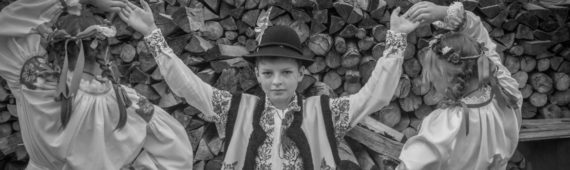 Expoziție-călătorie în multiculturalitatea Bucovinei la MȚR
