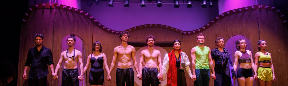 Moarte-la-Teatrul-de-Revista---21-dec----foto-Andrei-Gindac---Two-BugsCL1A1453