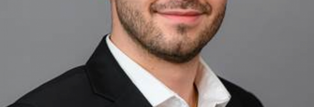Baritonul David Pogana